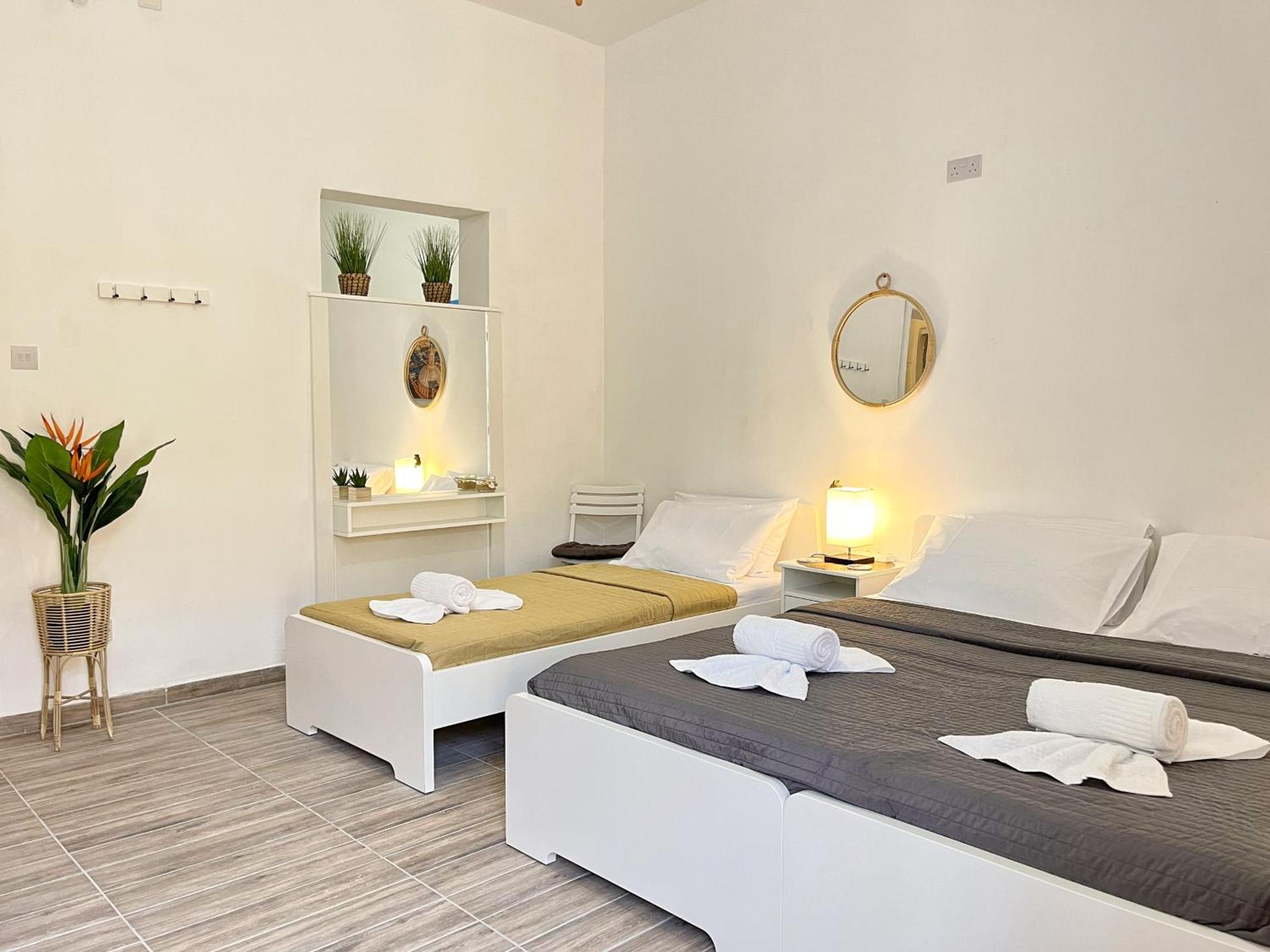 Maria & Matthias - Apartments In Central Of Floriana Eksteriør bilde